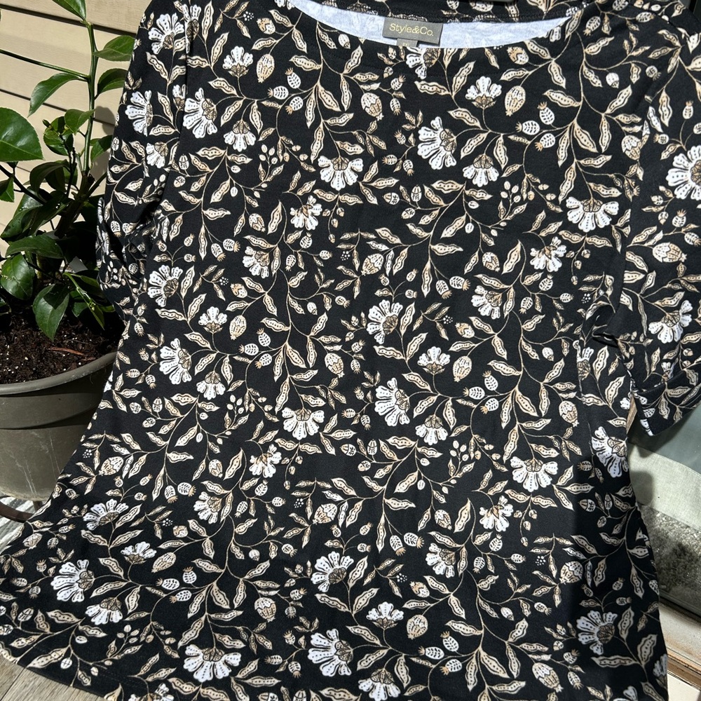 🌟 Style & Co. Black Floral Women's Top